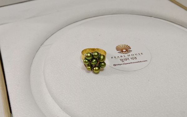 Green Pearl Adjustable Finger ring