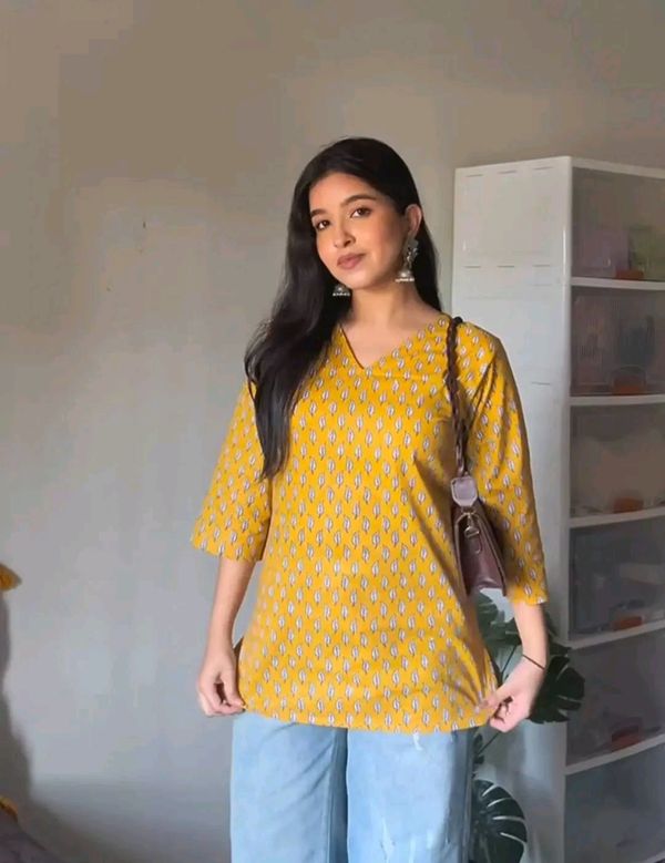Trendy Short Top's