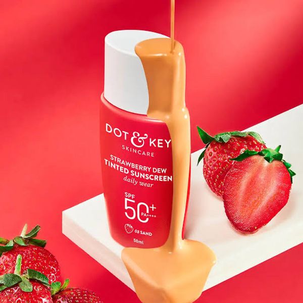 Strawberry Dew Tinted Sunscreen SPF 50+ PA++++ : 02 warm ivory