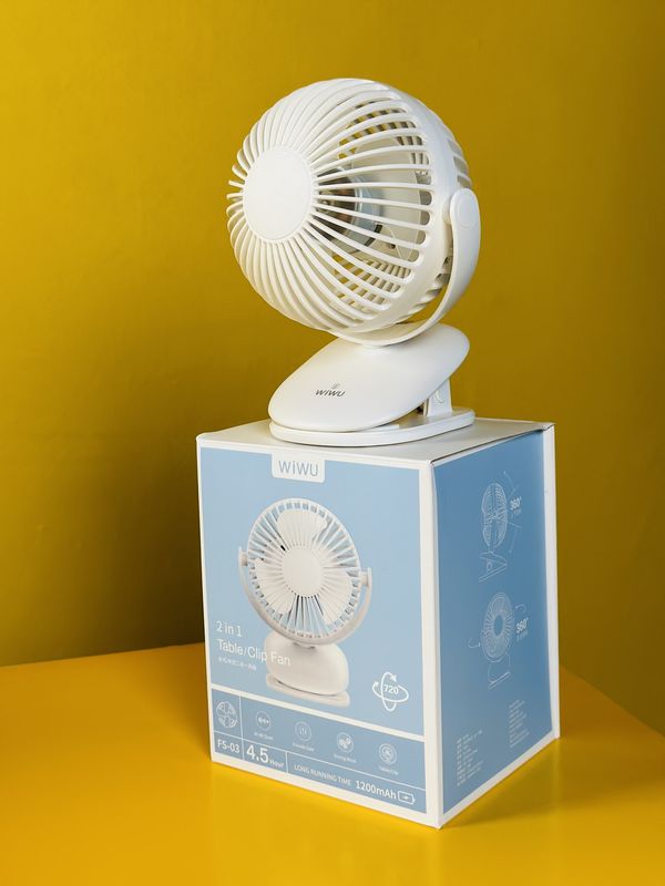 NEW!! mini Clip Fan 360 Degree Rotation Rechargeable Fan (WiWu FS03)