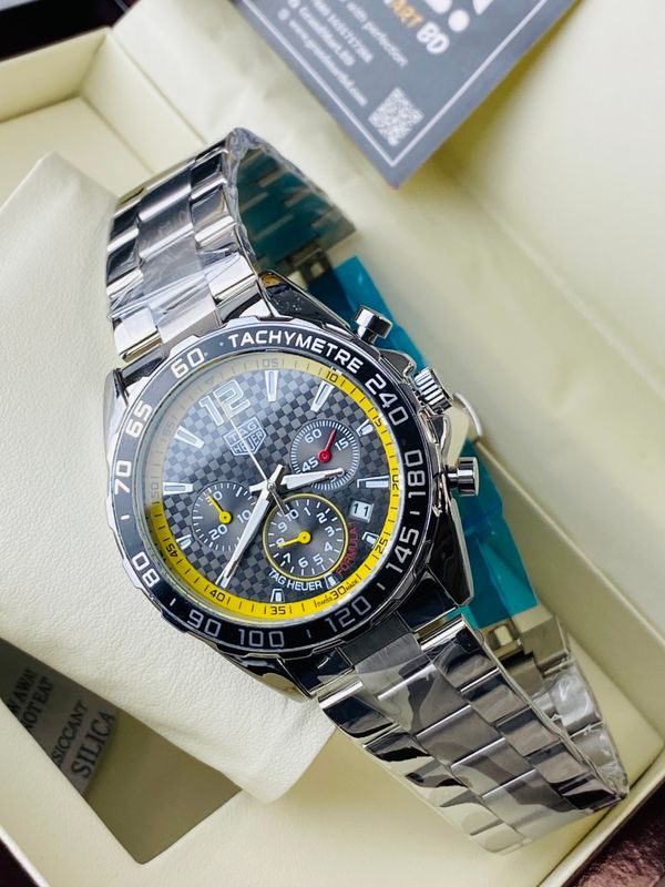 Tag Formula 1 || Yellow dial
