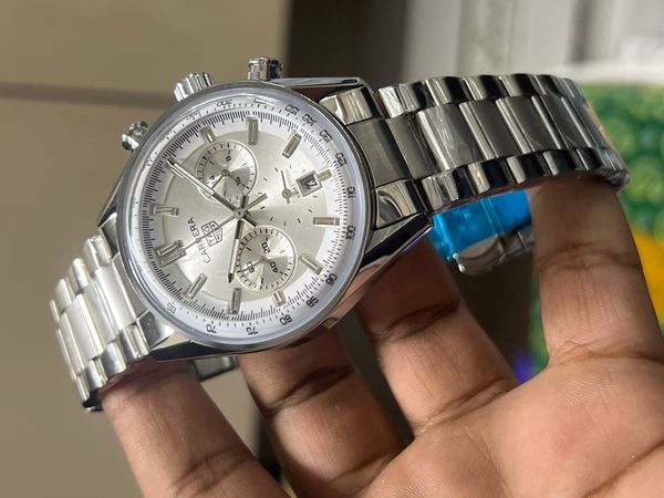 TAG CARRERA SWEEP WHITE DIAL CHRONO
