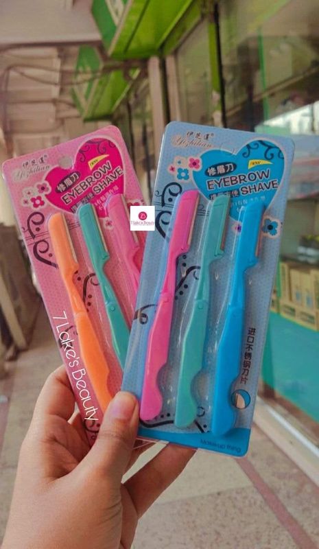 Eyebrow Razor