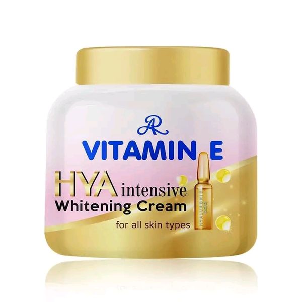 AR Vitamin E HYA intensive Whitening cream ❤️