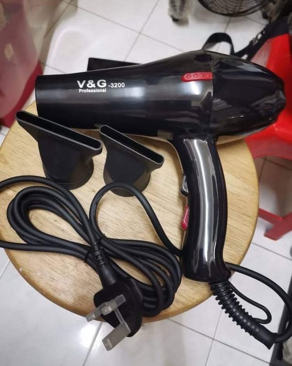 v & g hair dryer model 3200 - Image 1