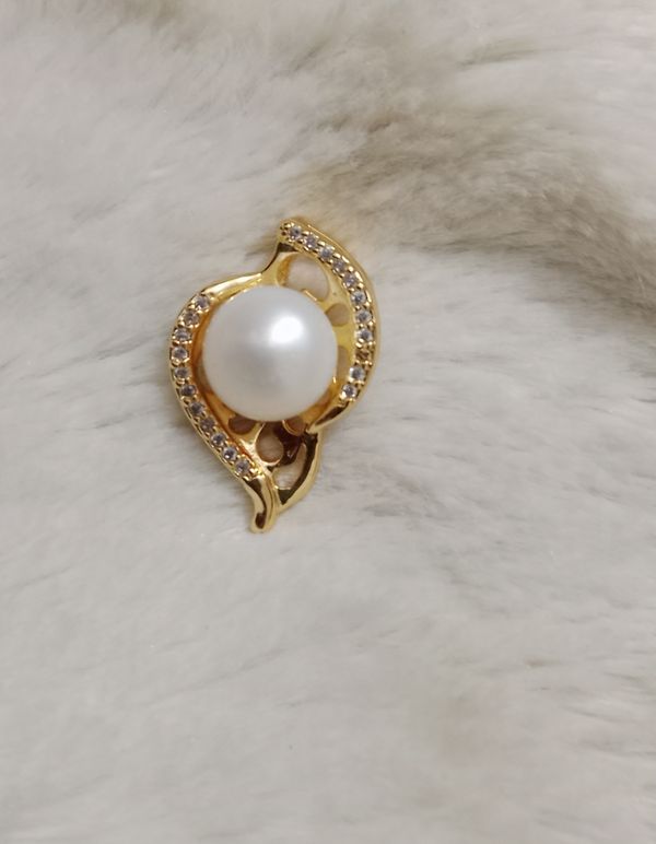 Pearl Locket