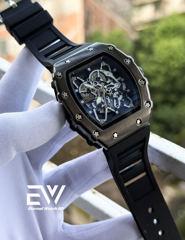 RM  FULL BLACK