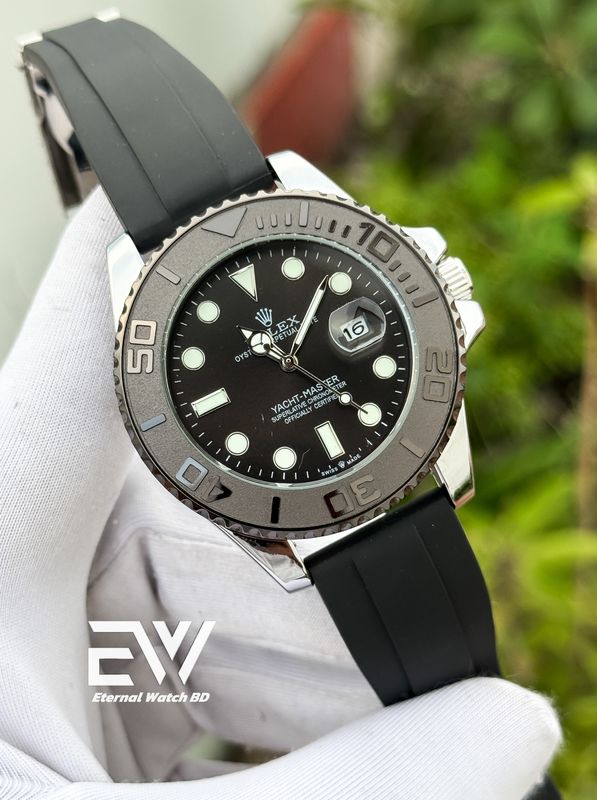 ROLEX YEACH MASTER SWEEP SILVER CASE BLACK DIAL