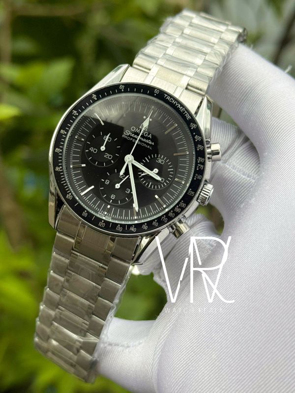 OMEGA MOONWATCH SILVER CHAIN BLACK DIAL