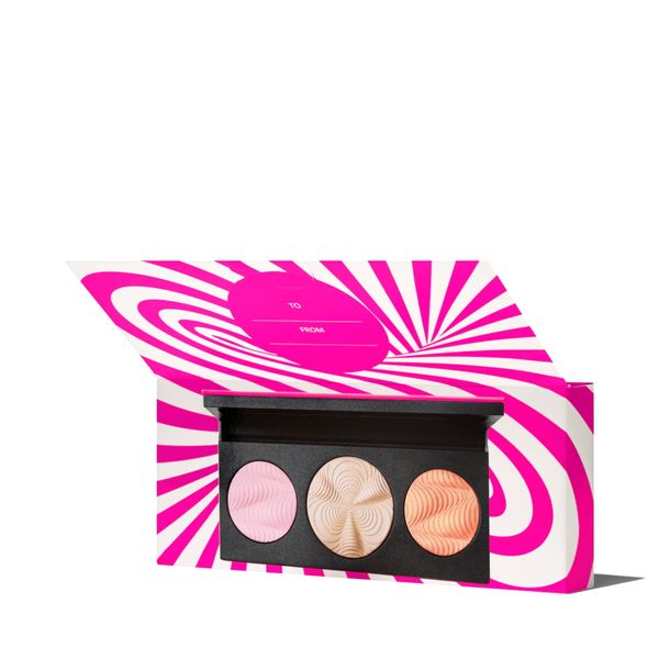 MAC Cosmetics – Step Bright Up Extra Dimension Skinfinish Palette