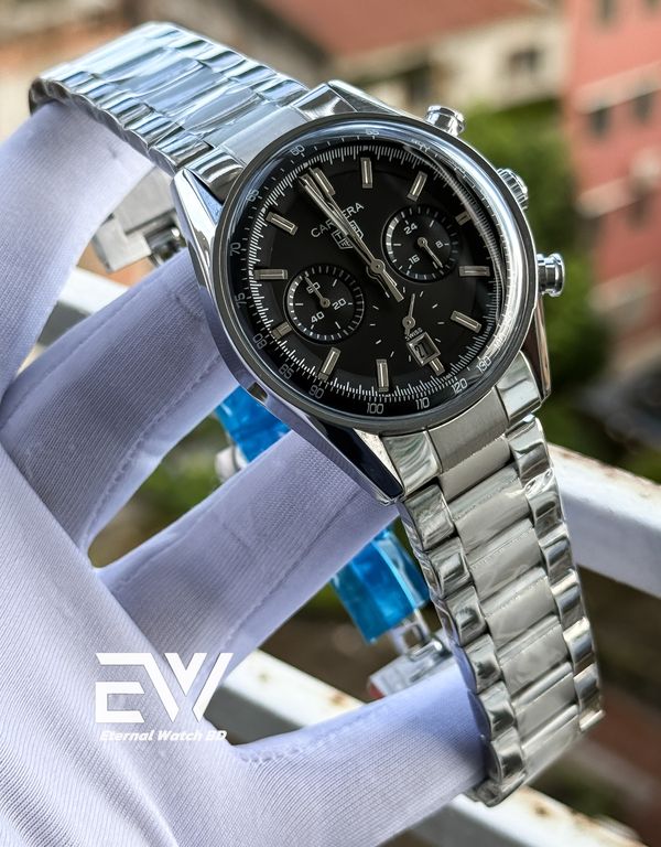 TAG SWEEP MOVEMENT BLACK DIAL SILVER BODY