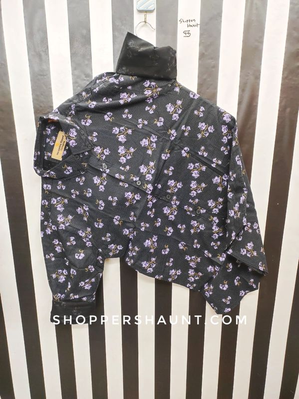 floral print shirt