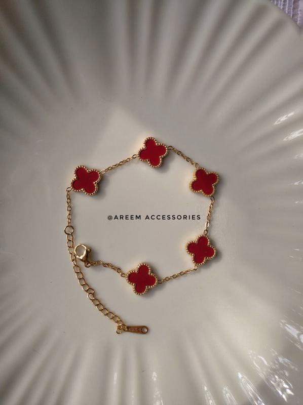 Clove Bracelet (Ruby Red)