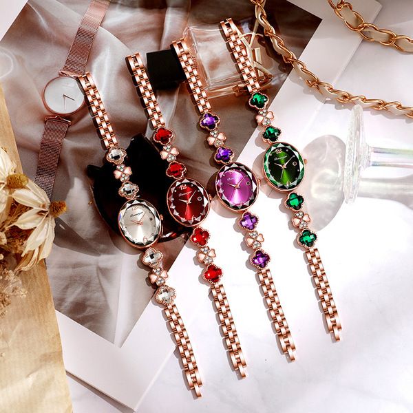 Cross-border Explosions Foreign Trade Women's Watch Waterproof Fashion Trend Luminous Light Luxury Calendar Elegant All-match Bracelet Women's Watch