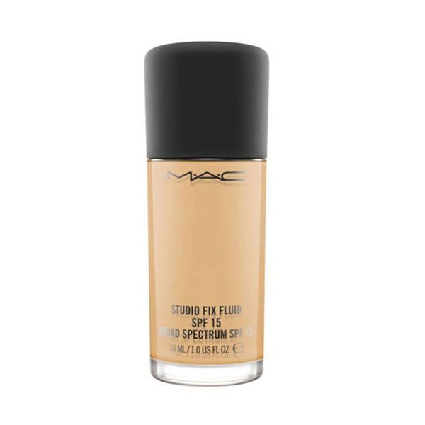 M.A.C Studio Fix Fluid SPF 15 Foundation NC 30