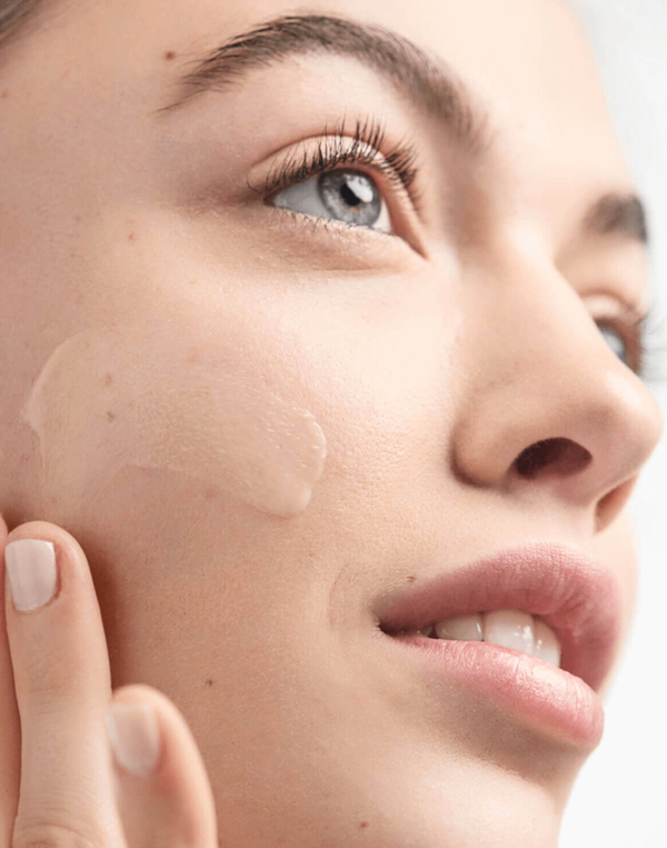 Clinique Dramatically Different Moisturizing Lotion+™, 30ml (without packet) - Image 2