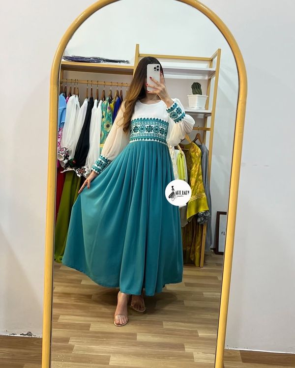 Gown one peace