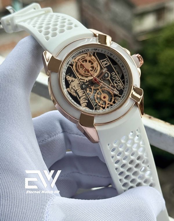 JACOB & CO CR7 QUARTZ ROSE GOLD CASE WHITE BELT