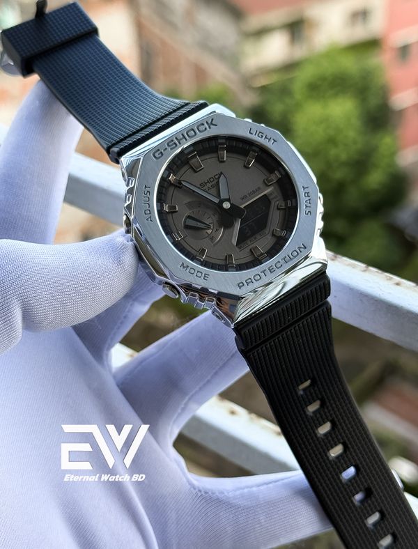 G SHOCK 2100 METAL BODY BLACK BELT SILVER CASE GRAY DIAL