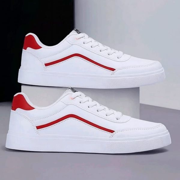 Redline White Runner Sneakers.(ADS-47)