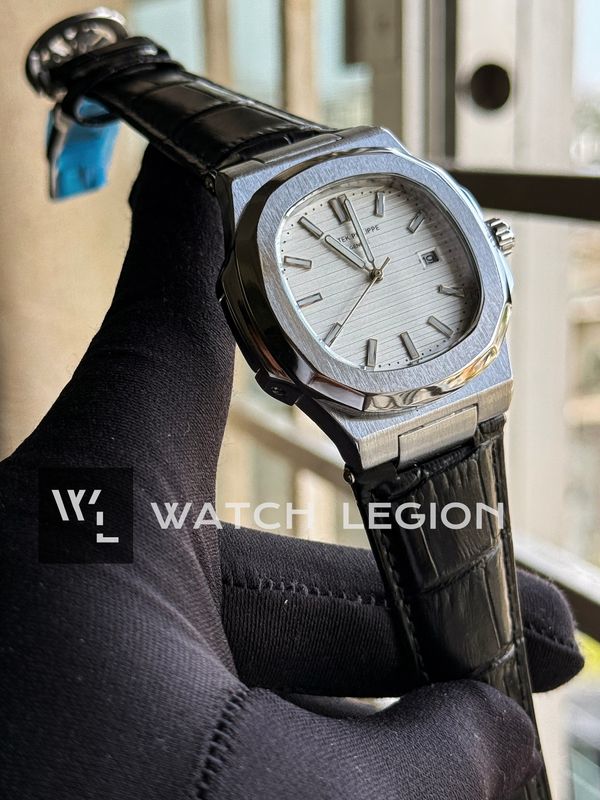 PATEK NAUTILUS QUARTZ WHITE DIAL BLACK BELT