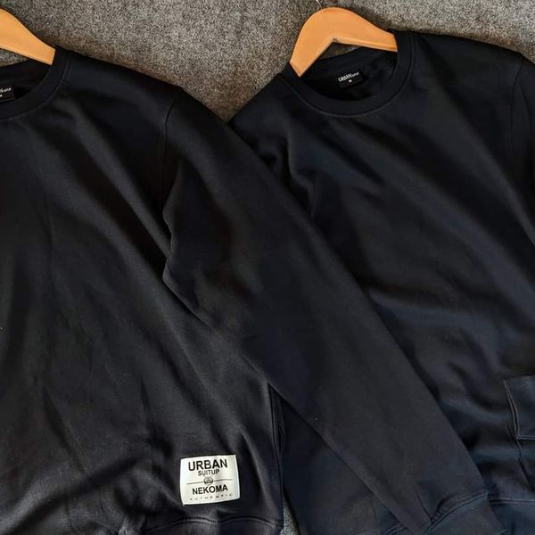 Black Oversized Sweatshirt