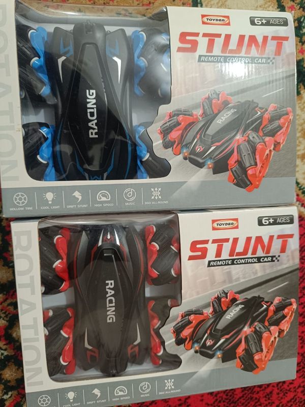 Hand Gesture Stunt Car – 4WD Racing Drift Car with Remote Control (Newest Model)