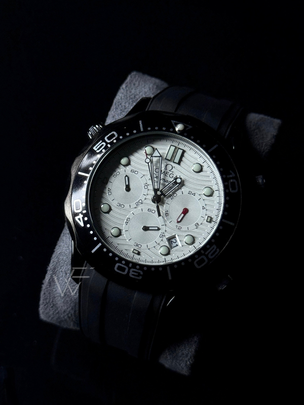 chromatic hyper white