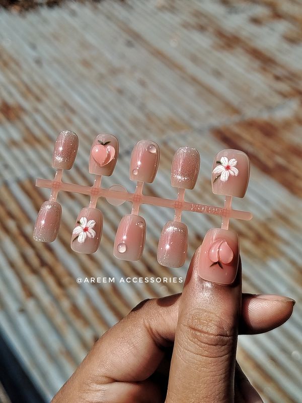 Press on Nails (Peach Flower)