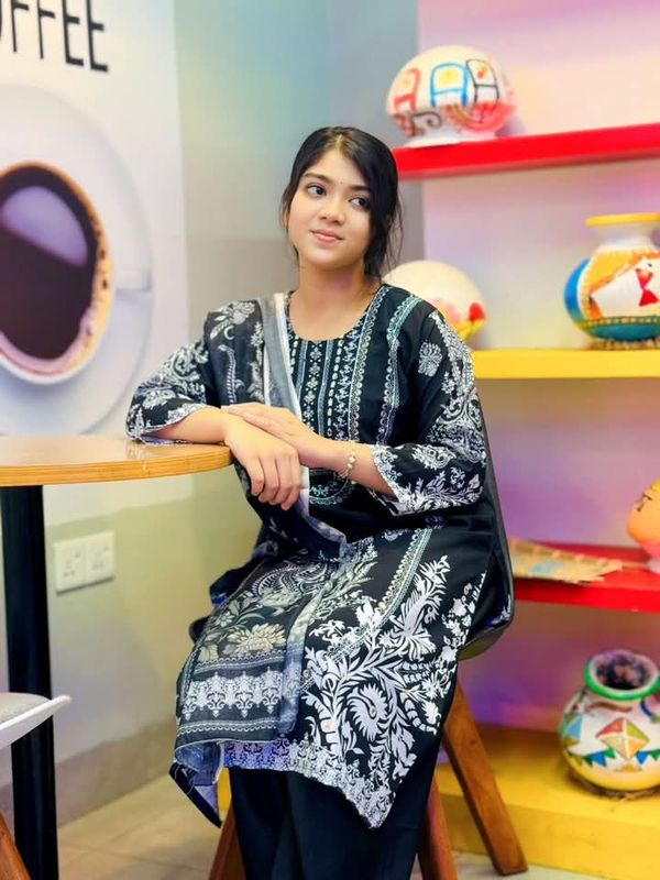 রেডিমেড থ্রি পিস