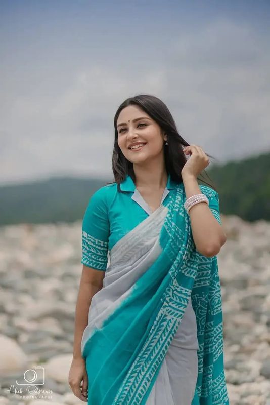 চান্দেরী সিল্ক ডিজিটাল প্রিন্ট শাড়ি