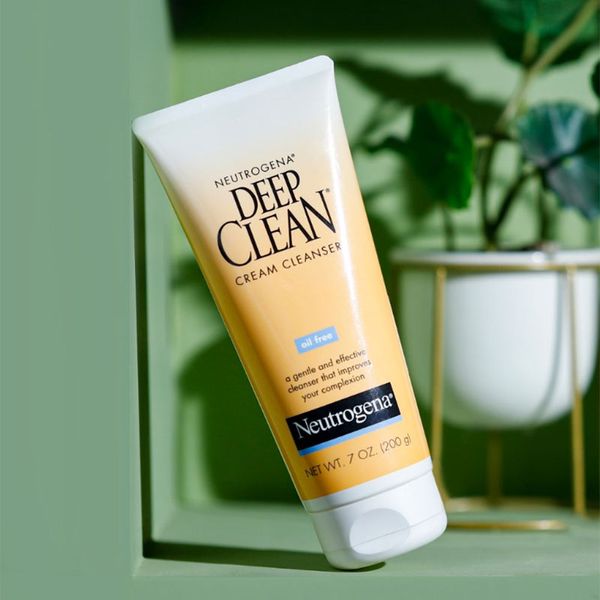Neutrogena Deep Clean Facial Cream Cleanser – 200ml