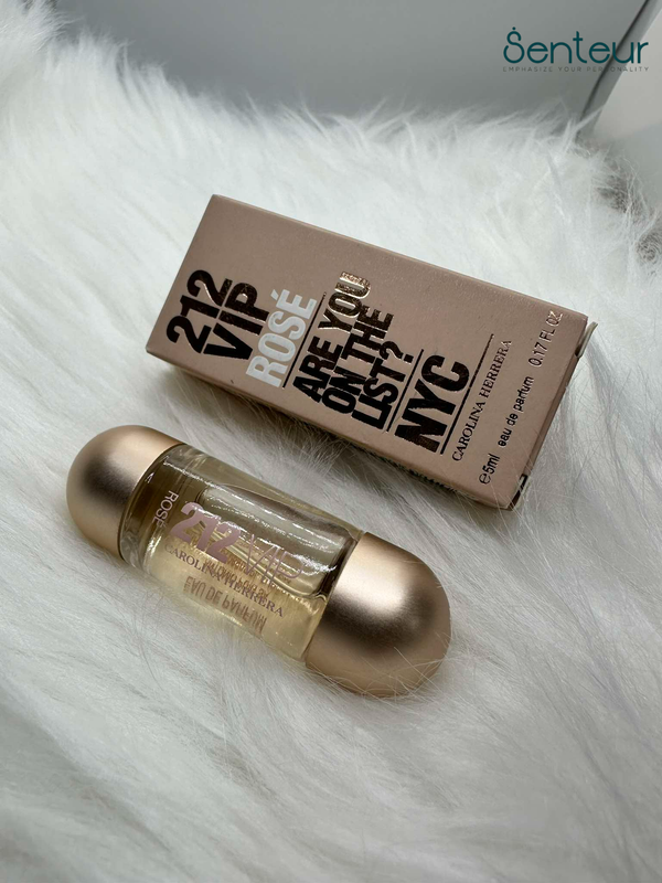 Carolina Herrera 212 Rose NYC