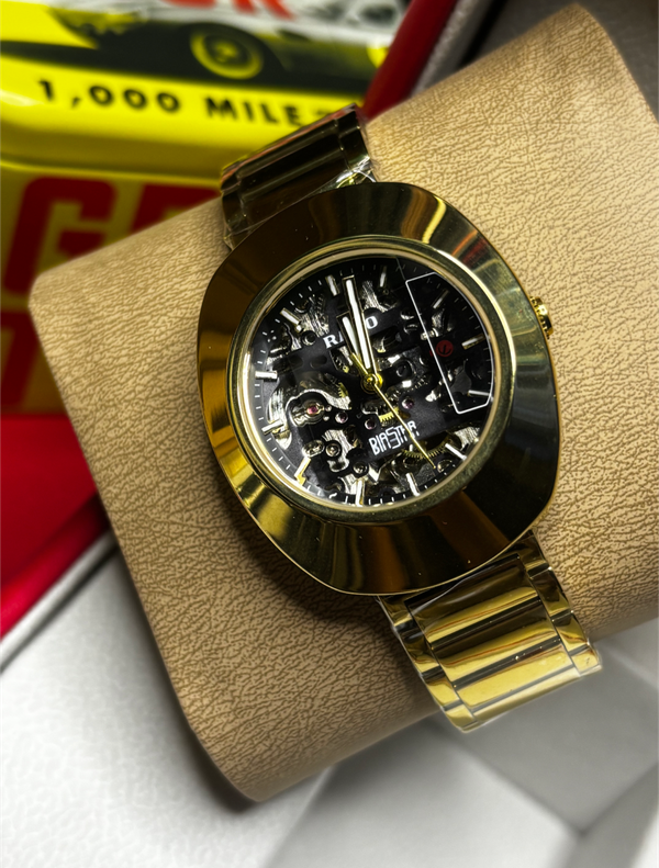 Rado Diaster Chain Gold Black Dial