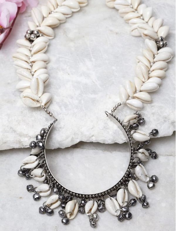 Silver Cowrie Handmade Necklace