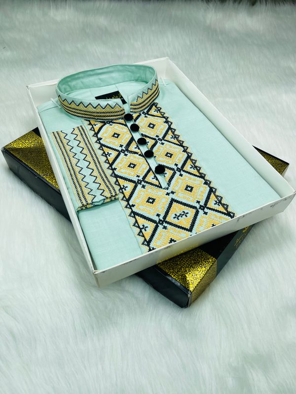 Luxury embroidery Oozing paste panjabi code LE-4