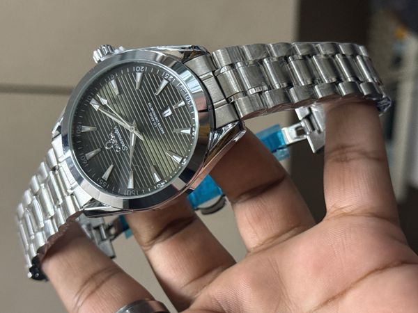 OMEGA AQUA TERRA OLIVE DIAL