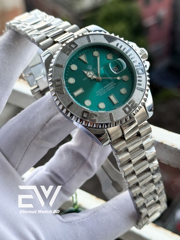 ROLEX YACHT MASTER SWEEP PASTE DIAL SILVER CASE