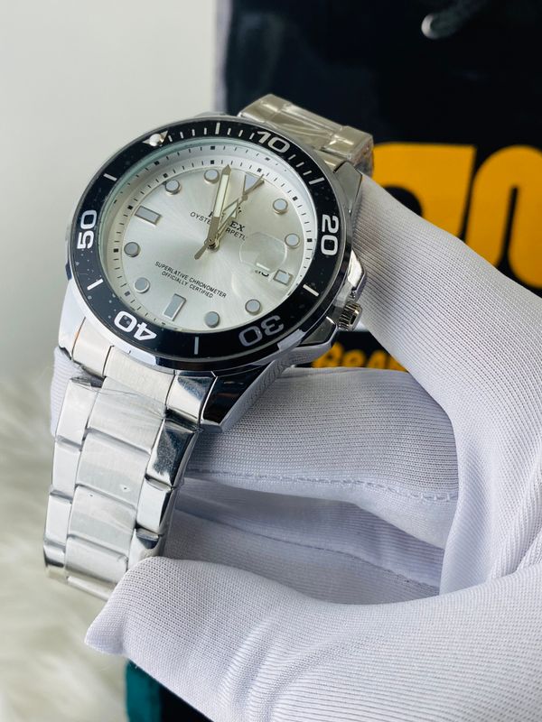 Rolex uper vessel moving