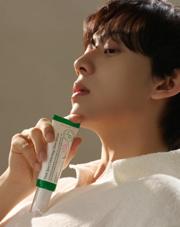 Axis-y Dark Spot Correcting Glow Serum, 50ml - Image 3