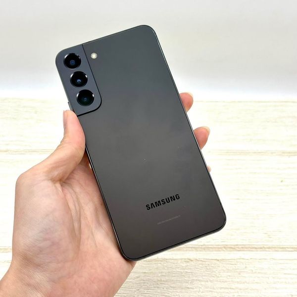 Samsung Galaxy S22+ (8+128GB)