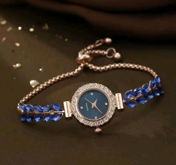 CdyBox Watches Women Diamonds Bracelet Dress Watch Analog Quartz Wristwatch