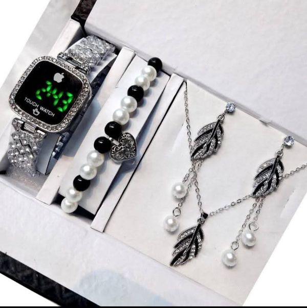 Women Watch Combo