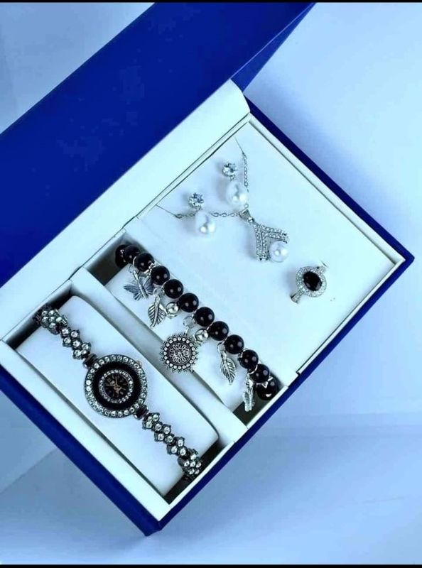 Women Watch Combo