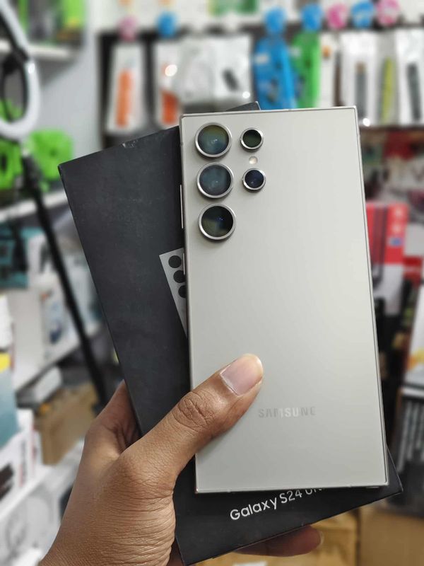 Samsung Galaxy S24 Ultra [ Used ]
