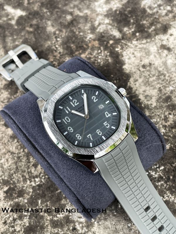 Patek Aquanut silver (None Chrono)