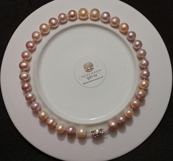 Exclusive Pearl Necklace