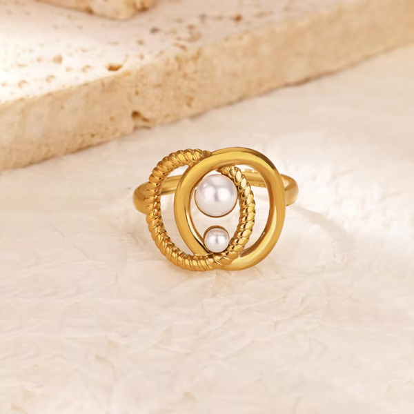 Amora ring