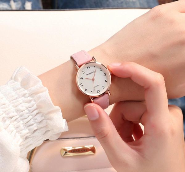 Simple Vintage Women Small Dial Watch Sweet Leather Strap Wrist Watches Gift