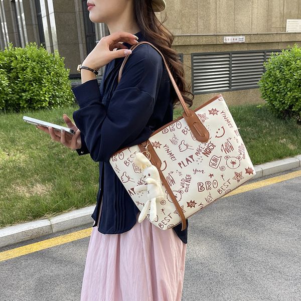 Women's Large Capacity Shoulder Bag